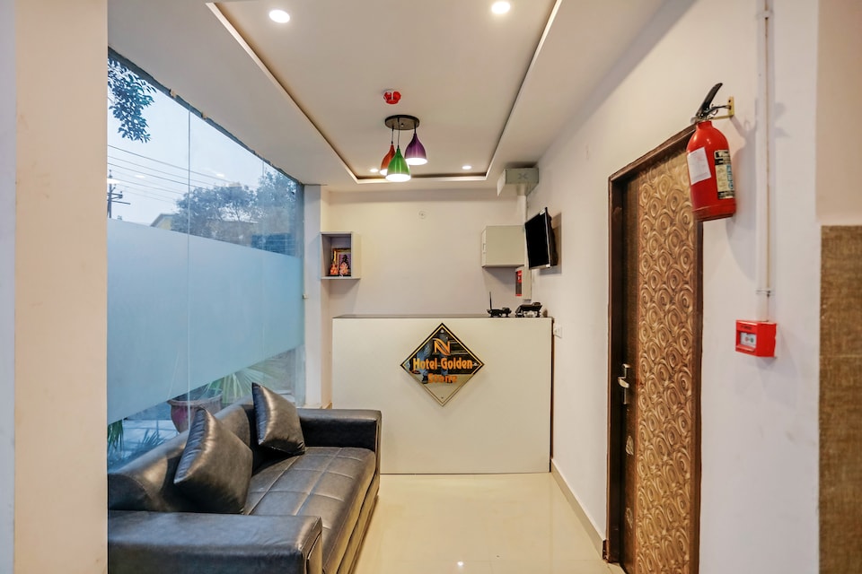 Hotel O Golden Stone Near Electricity Office Vasundhara , Indirapuram Ghaziabad, Ghaziabad
