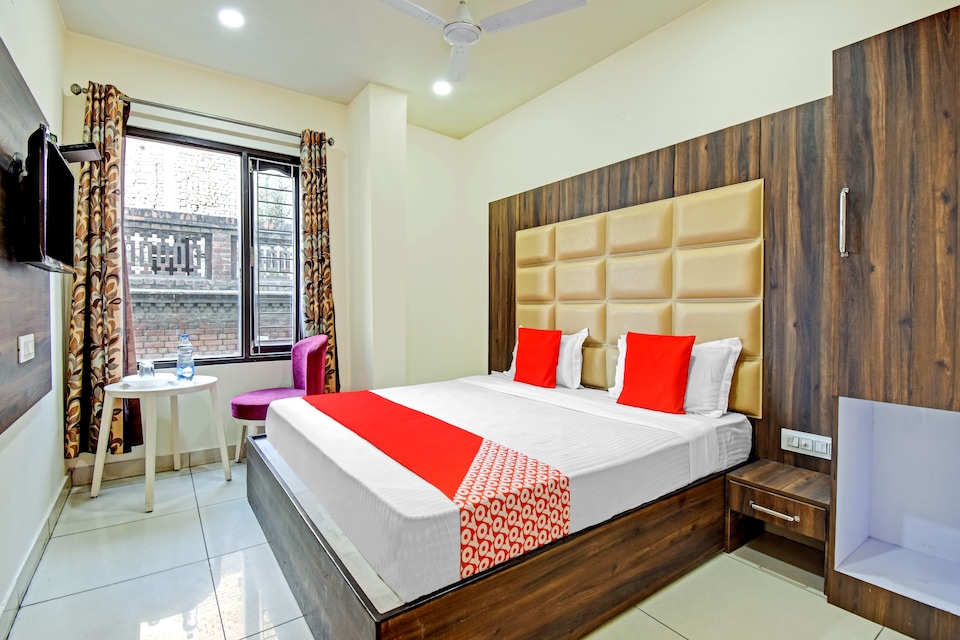OYO 76799 Parth Grand, Ludhiana Railway Station, लुधियाना