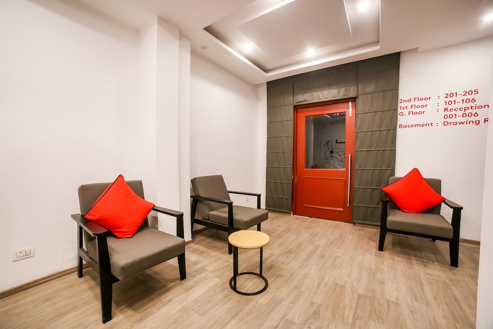 Townhouse 330 DLF Phase-2 Near Leisure Valley Park, Cyber City, Gurgaon