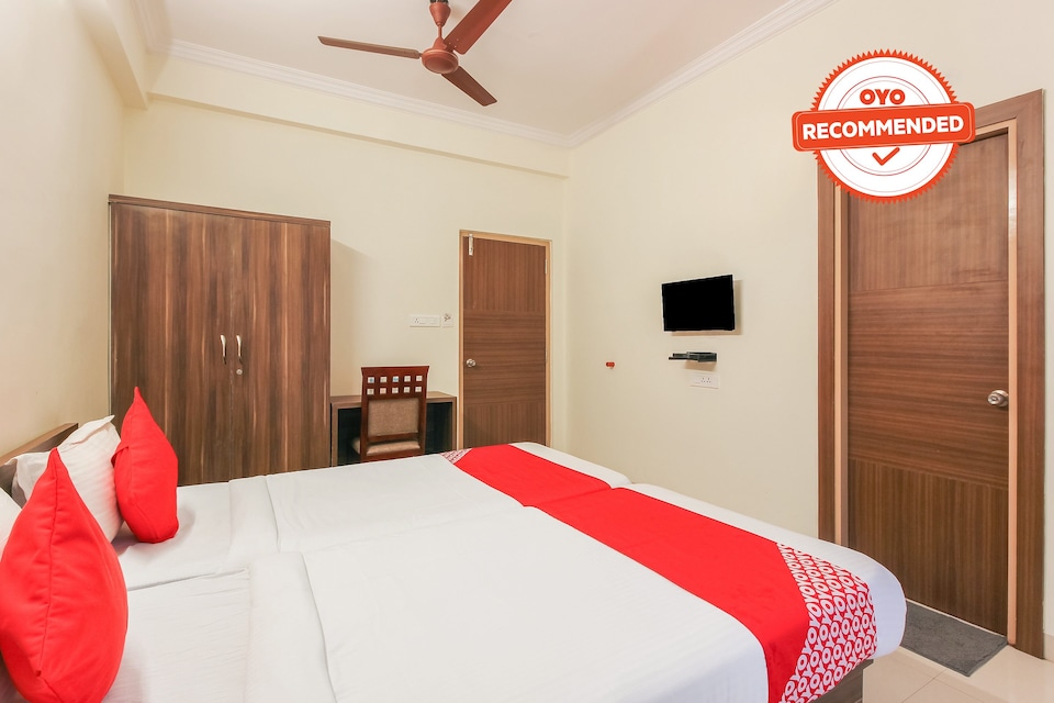 OYO Flagship 76843 Halcyon Hillside Apollo, Jubilee Hills, Hyderabad