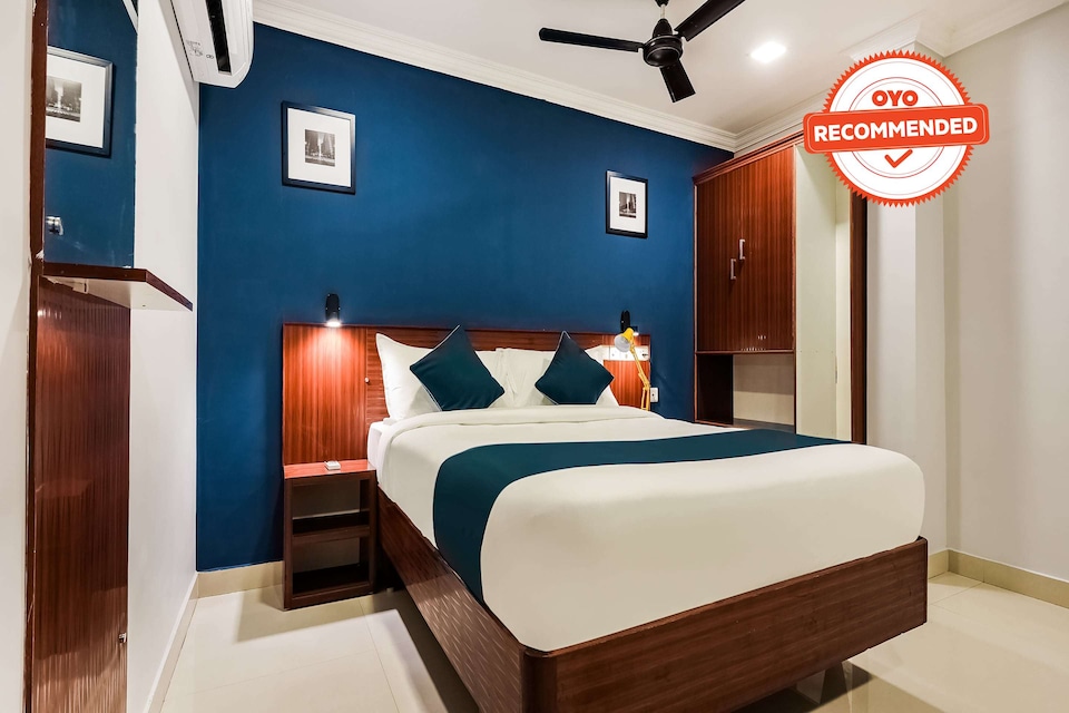 SilverKey Executive Stays 76852 The Mirage Residency, MG Road Kochi, Kochi