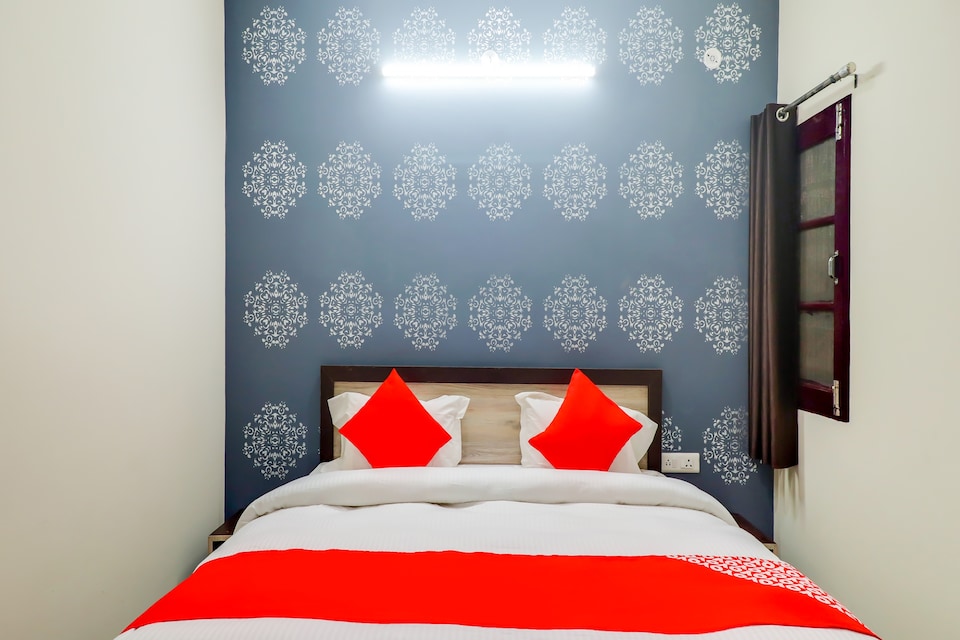 Flagship Ravi Inn Near Phoenix Palassio, SGPGI Lucknow, Lucknow