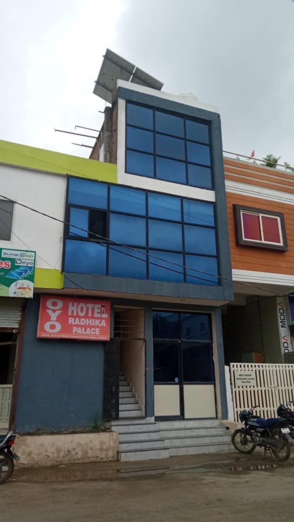 SPOT ON 76943 Hotel Radhika, Vijay Nagar Indore, Indore