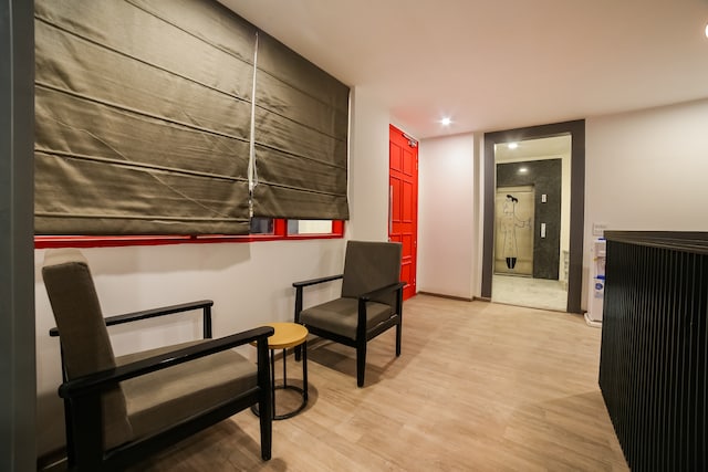 Super Townhouse 557 Near Golf course road