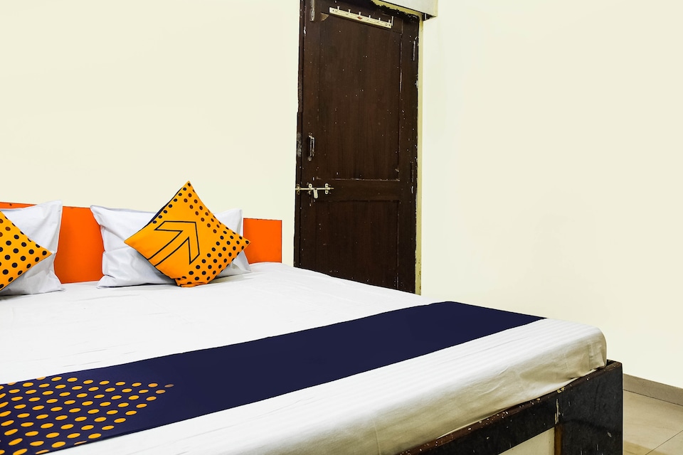 SPOT ON Hotel Bhopal Palace, Hamidia Road Bhopal, Bhopal