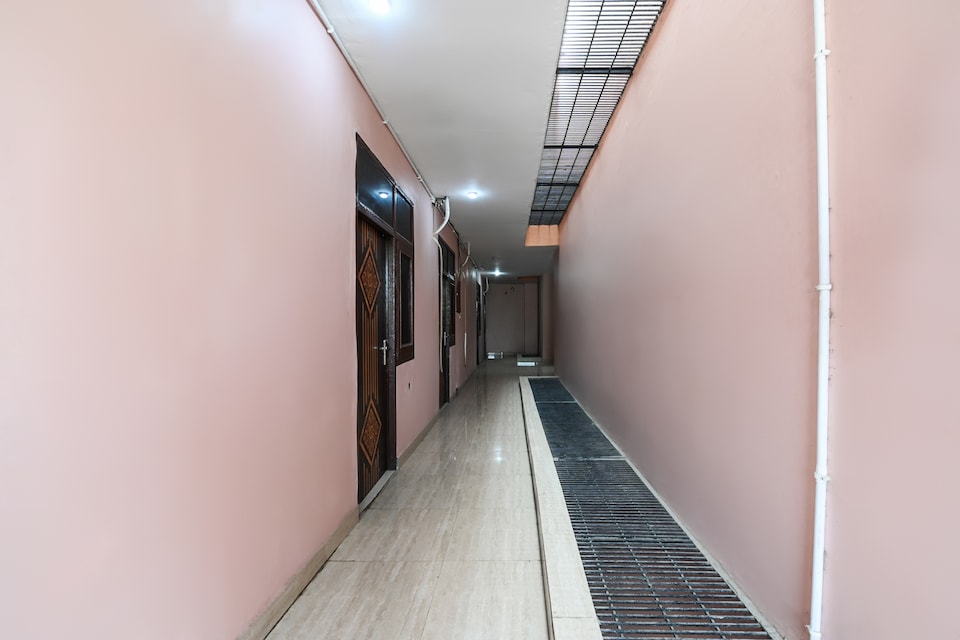 Hotel O Ks Residency, South Chandigarh, Chandigarh