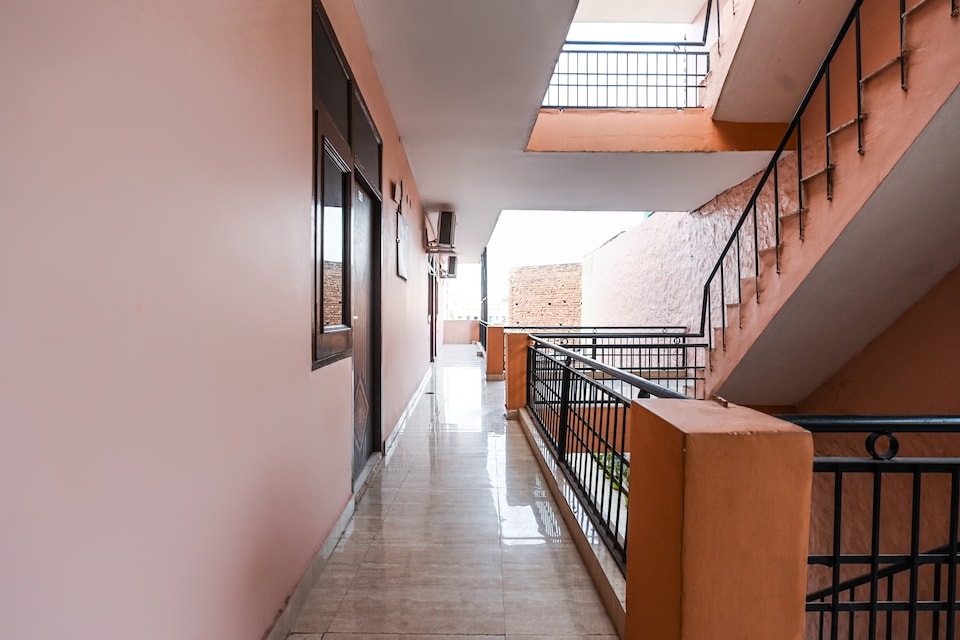 Hotel O Ks Residency, South Chandigarh, Chandigarh