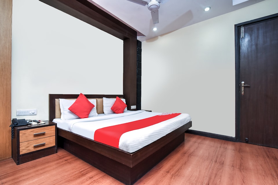 Hotel O Kochar Plaza, Karol Bagh Delhi, दिल्ली