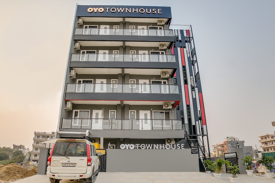  Oyo Townhouse 222 Sec 52, Gurgaon, HUDA CENTRE 1, Gurgaon