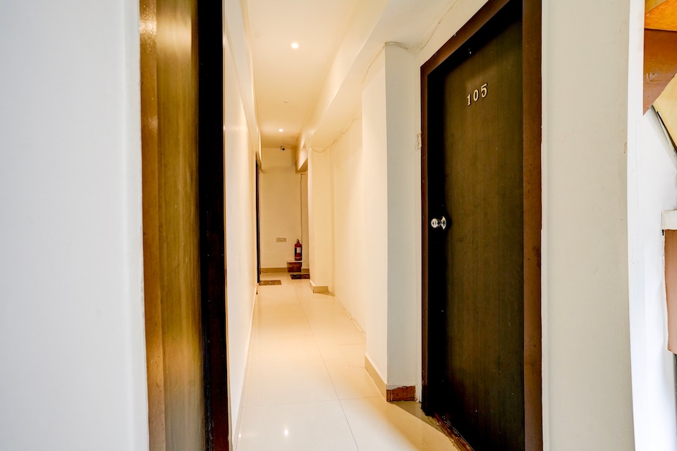 OYO 77012 Hotel Moss View - MOCA, Mumbai BCEC, Mumbai