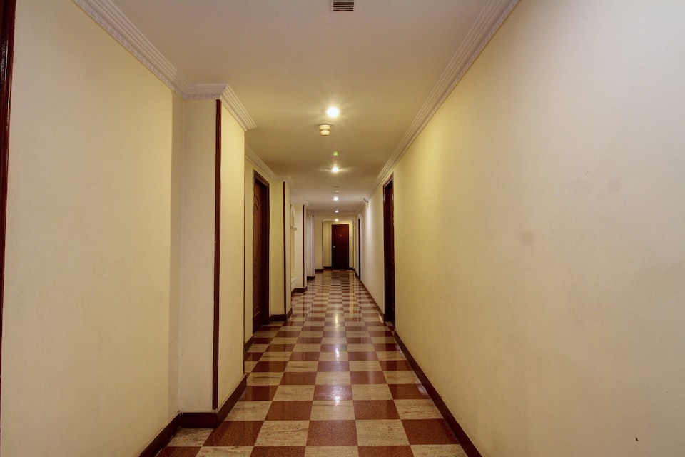 OYO 11156 Hotel Bangalore International, Majestic Bangalore, Bangalore