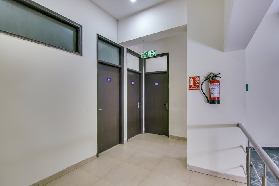 Hotel O Sunrise Stay , Old Gurgaon, Gurgaon