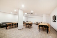 Townhouse Hello Stayz