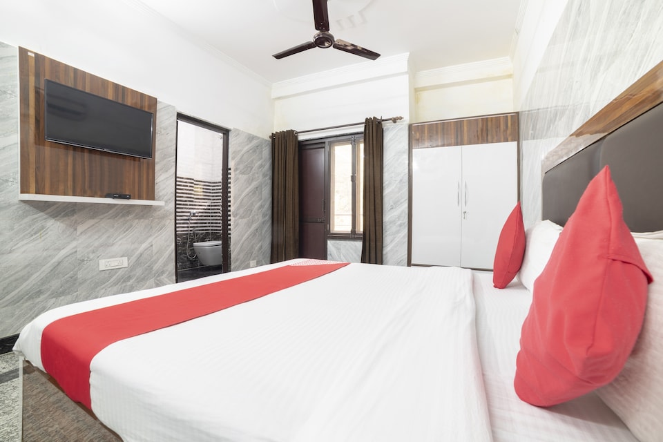 OYO Flagship 77050 Hotel Amar Leela, Rajpur Road Dehradun, Dehradun