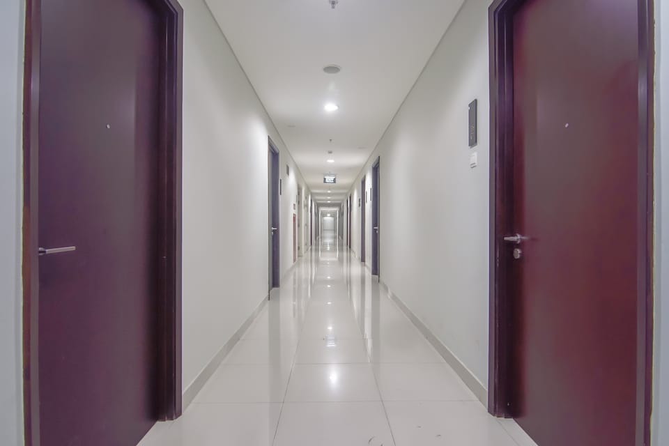 OYO 90130 Puri Mansion Diorama, Kembangan, Jakarta