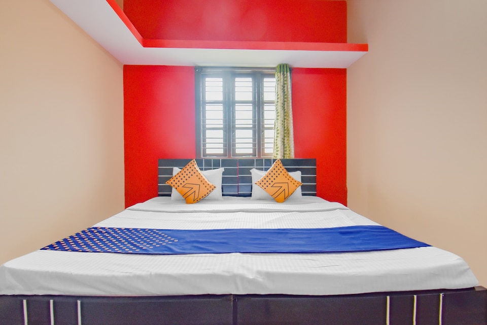 SPOT ON 77062 Kpt Lodge And Guest House, Chandapura Extension Bangalore, Bangalore