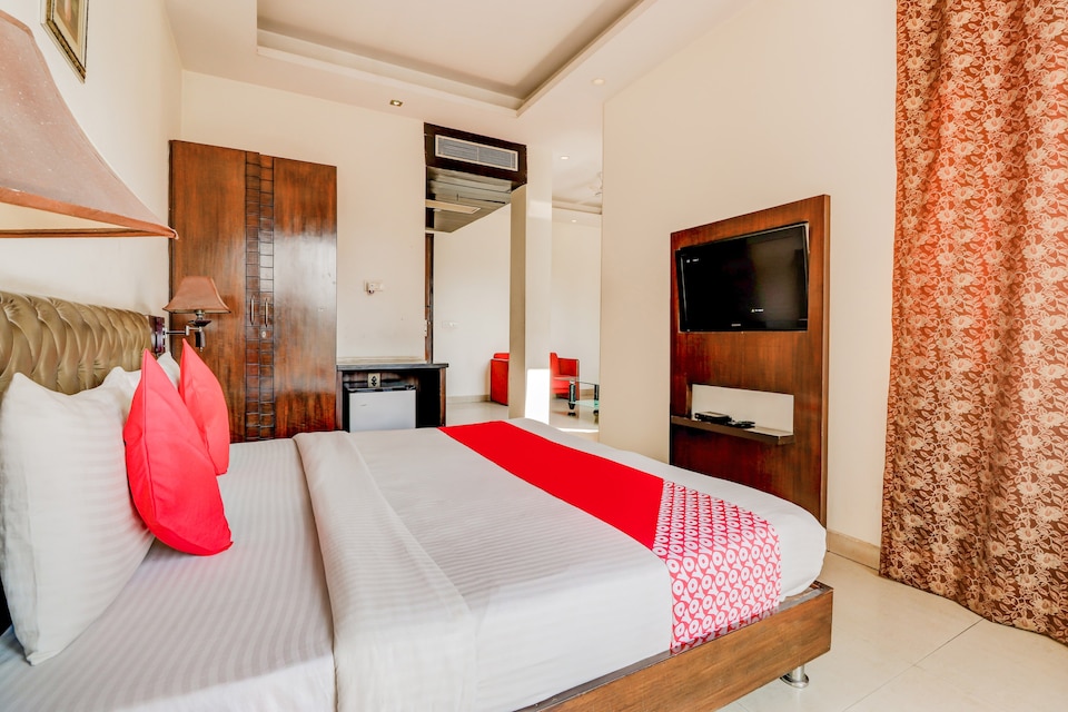 OYO GRG2153 Smart Inn  OYO Rooms Gurgaon  Book    1519 OYO
