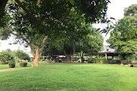 OYO 75380 Bannoichynum Resort Kanchanaburi