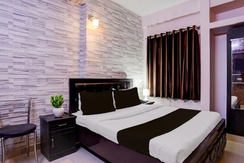 Hotel O A.N College Patna Formerly Hudco Grand, Patliputra Colony, Patna