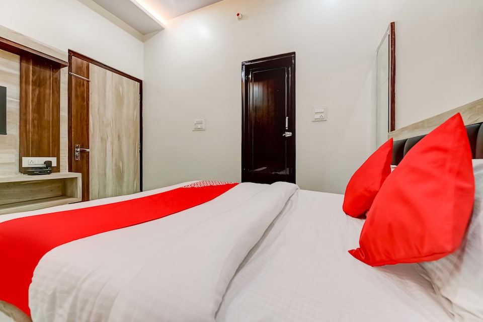 OYO 77121 Hotel Prince Palace, Vaishali Nagar Jaipur, Jaipur