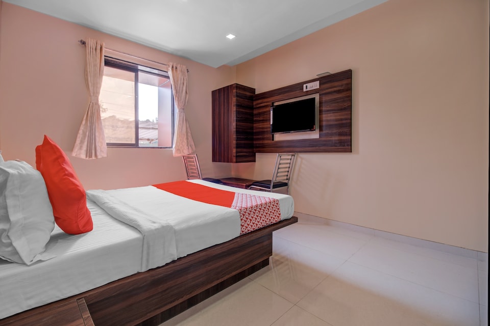 OYO 77135 Hotel Sun Inn Residency, Mumbai-Kalyan-Bhiwandi- Badalapur, Mumbai