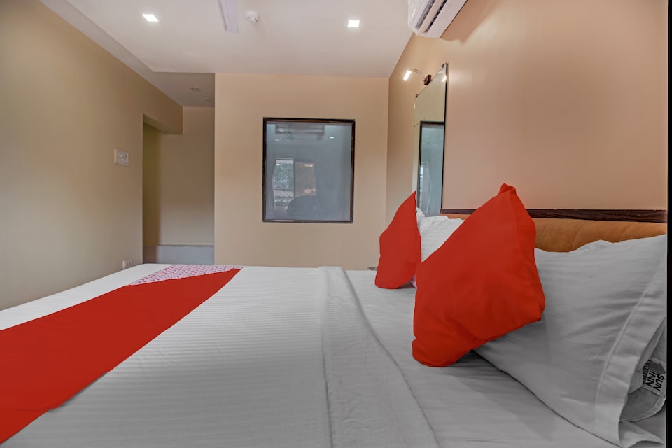 OYO 77135 Hotel Sun Inn Residency, Mumbai-Kalyan-Bhiwandi- Badalapur, Mumbai