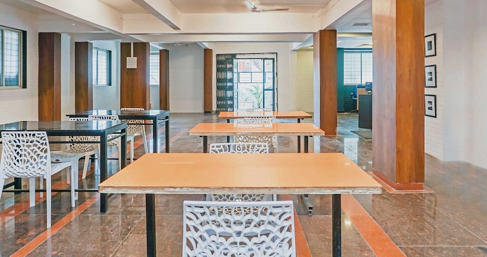 Collection O SAI INN EXECUTIVE, Viman Nagar, Pune