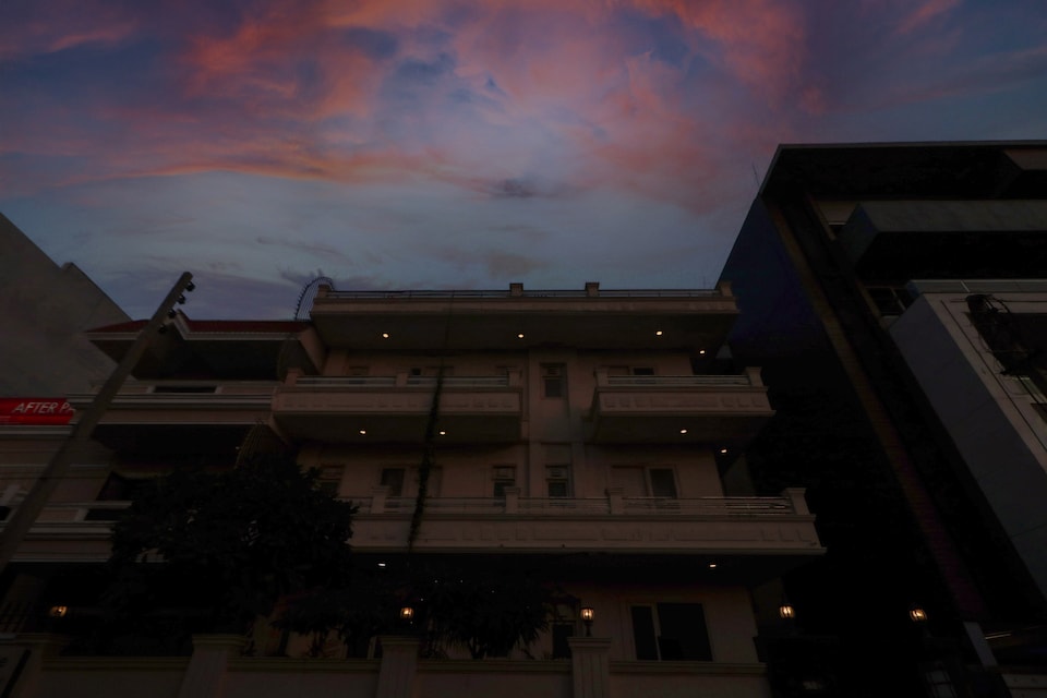 OYO Townhouse 928 Heaven View Near Appu Ghar, Medanta, Gurgaon