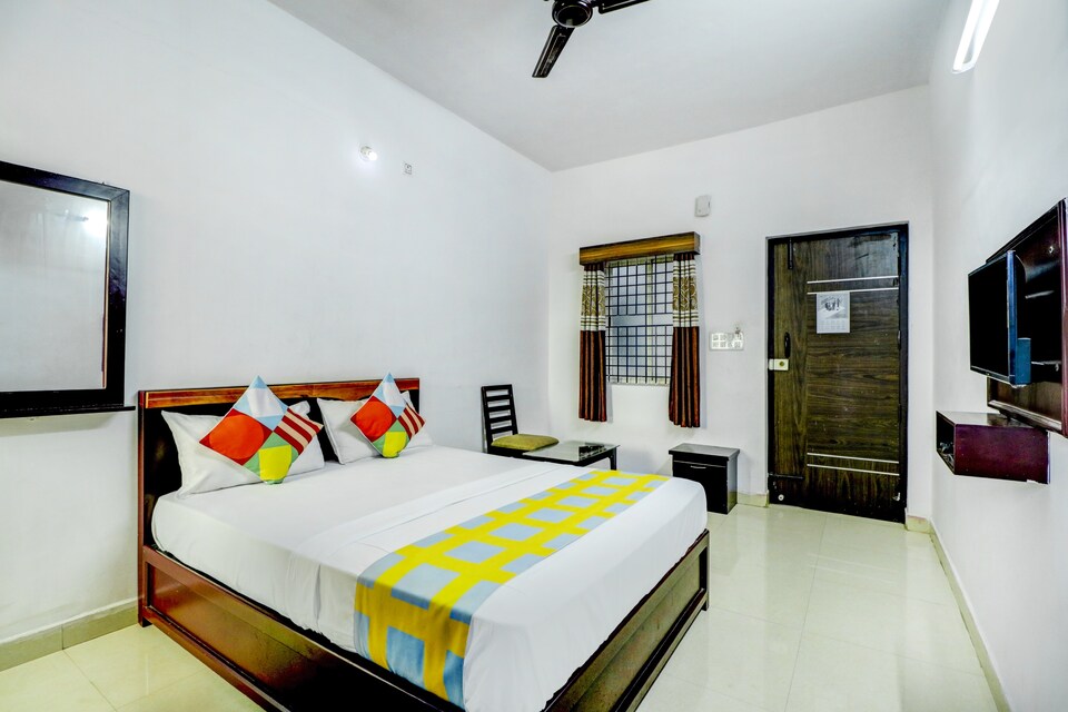 OYO 77159 His Grace Palace, Mysore Outer, मैसूर