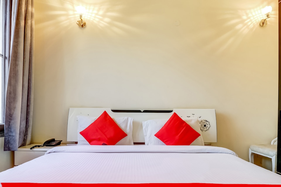 OYO DEL2885 Livia Residency, Lajpat Nagar Delhi, Delhi