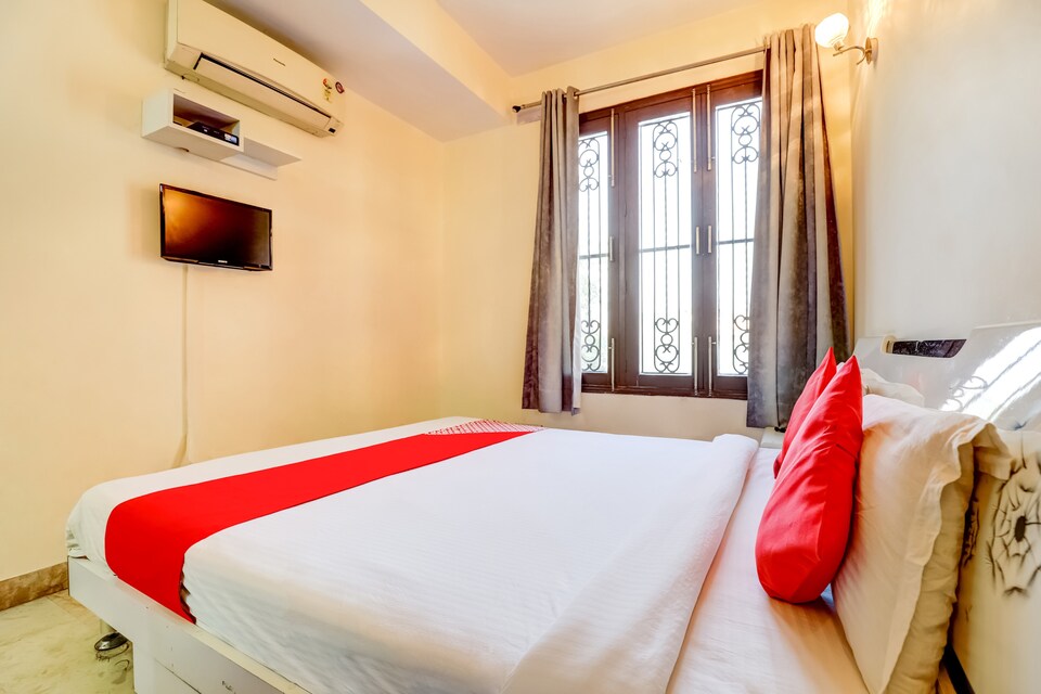 OYO DEL2885 Livia Residency, Lajpat Nagar Delhi, Delhi