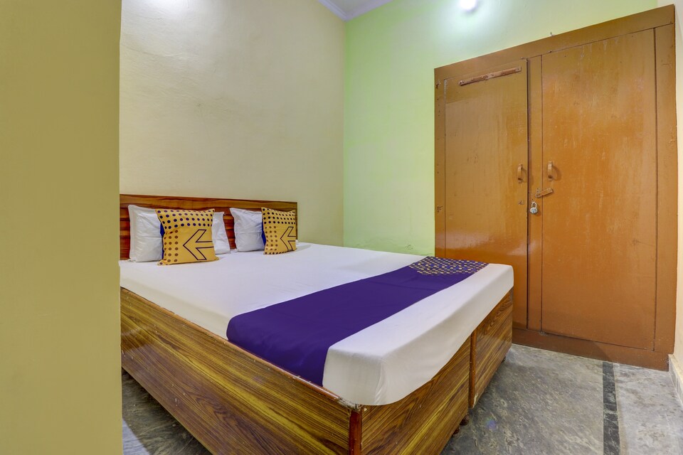 SPOT ON 77176 Grey House, Ghaziabad City, Ghaziabad