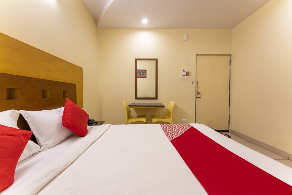 OYO 77185 Sri Balaji Residency, Ramaraopet Kakinada, Kakinada