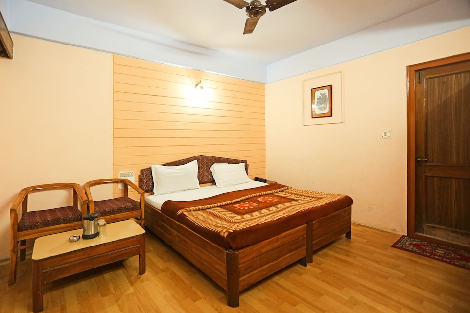 Flagship Hotel Radha Continental, Mall Road Nainital, Nainital