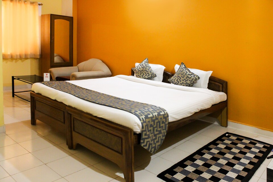 OYO 6488 Hotel Arham, Firayalal, Ranchi