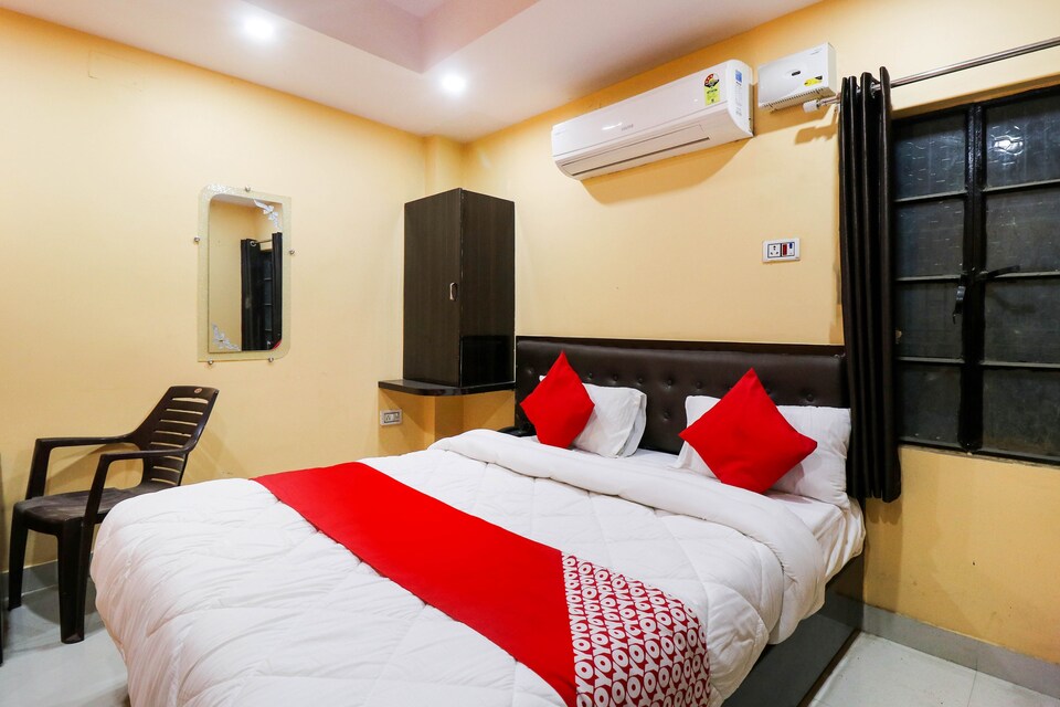 OYO 77221 Hotel Rama, Godowlia, Varanasi