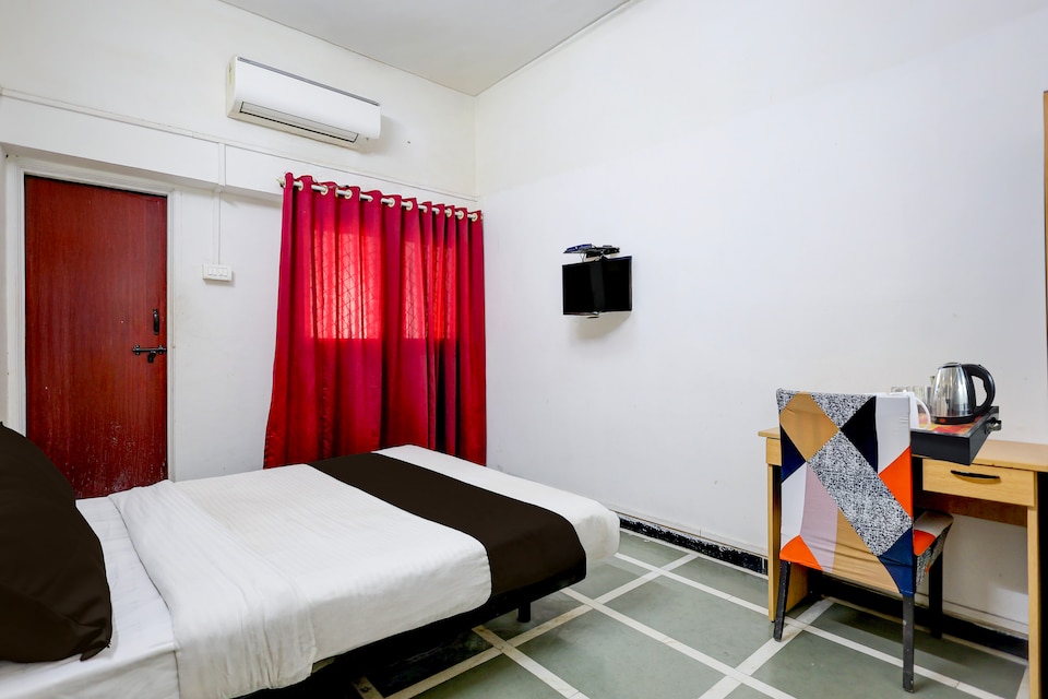 Super Collection O Nashik Bus Station Formerly Hotel Saubhagya Inn, Nashik, Nashik