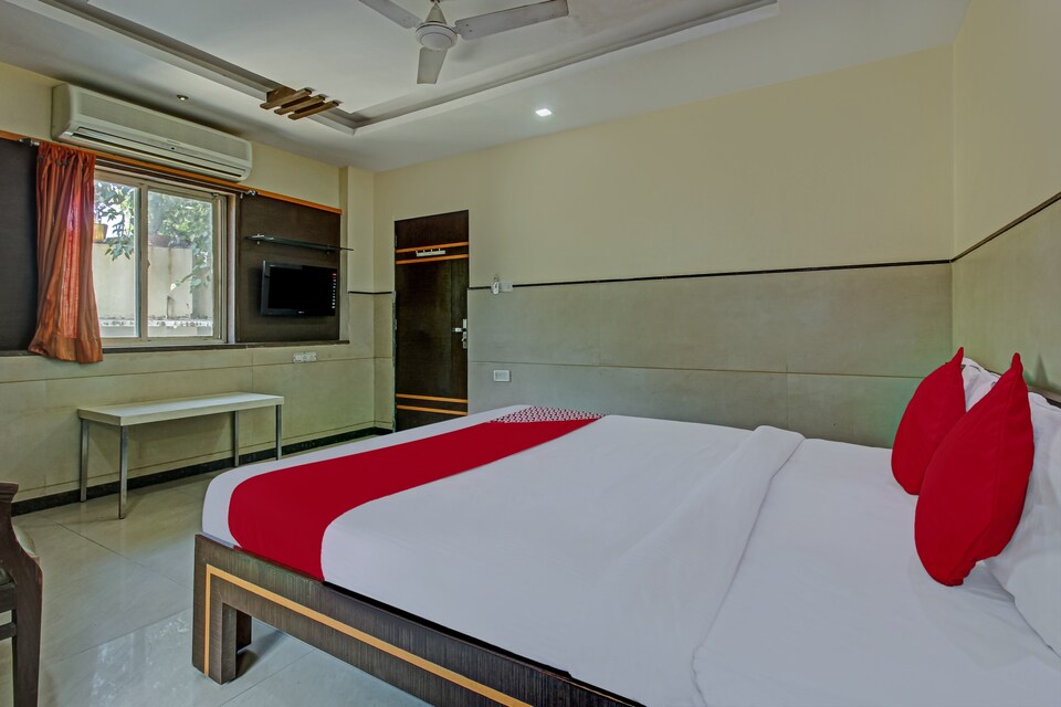 OYO Metro Heights, Abids-Nampally, Hyderabad