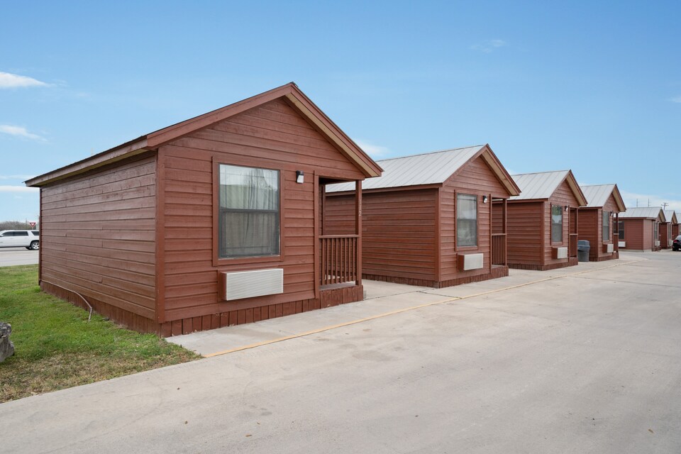 Oyo Hotel Kenedy Downtown - US 181, Kenedy TX, Kenedy