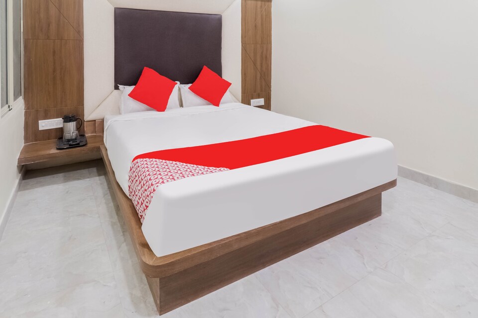 OYO 77270 Hotel Tulsa Mohan, Gwalior, Gwalior