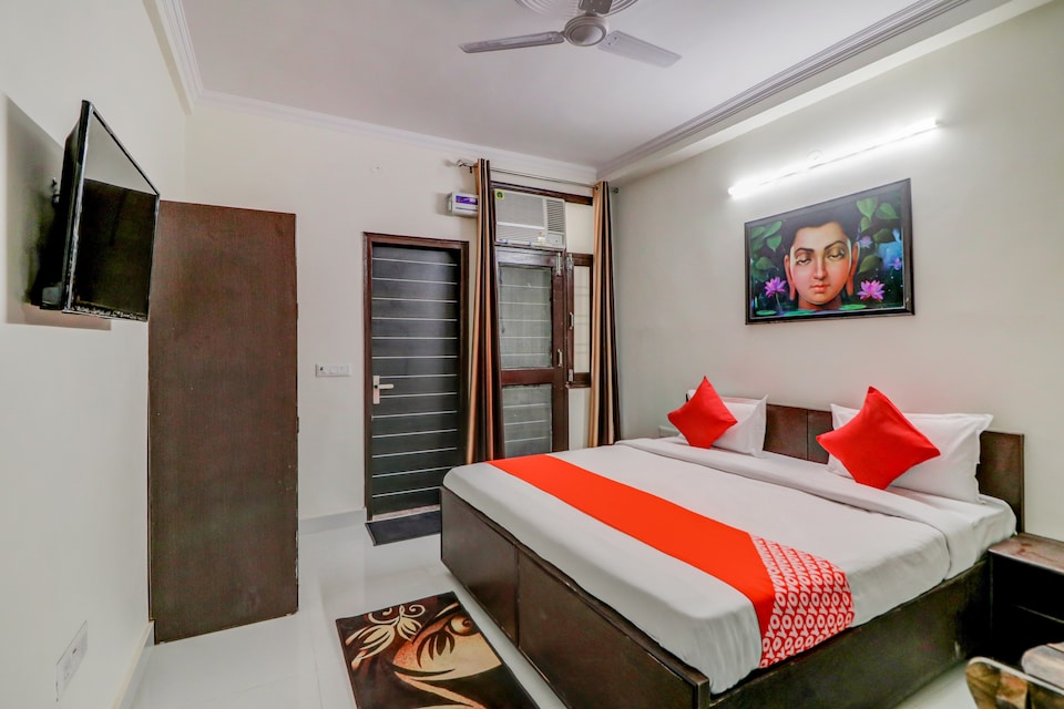 OYO 77280 Hotel Bliss, Dwarka Delhi, Delhi