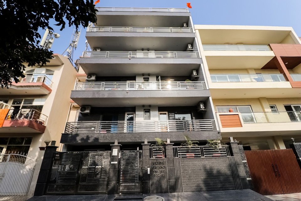 Capital O 77318 Vijay Residency, Medanta, Gurgaon