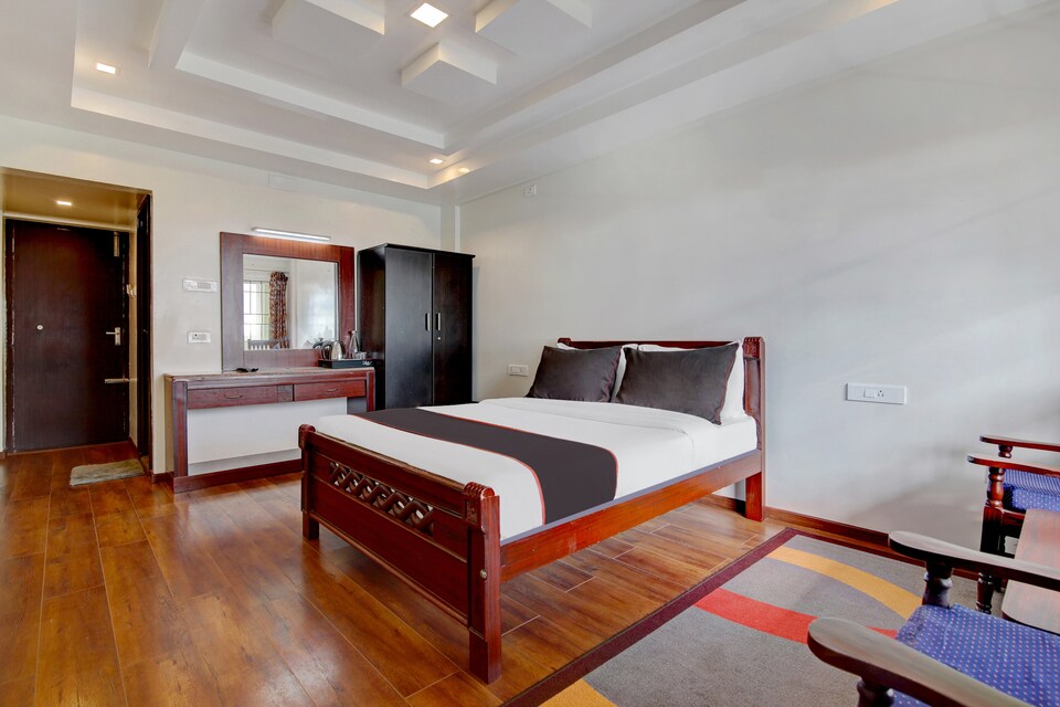 Collection O 77320 Hotel Ultimate Thalayathimund, Ooty Coonoor Road, Ooty