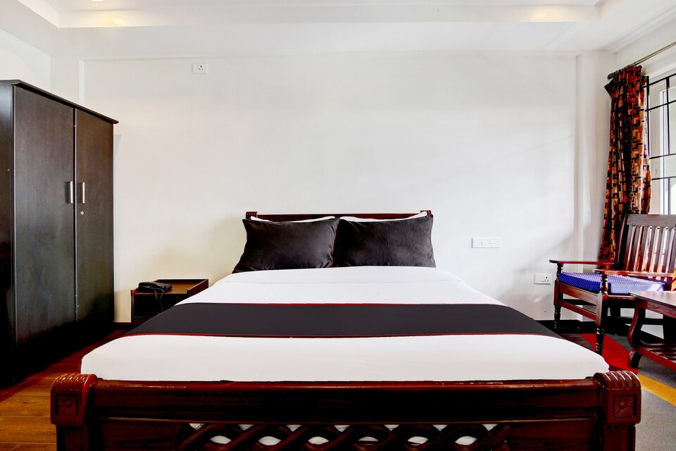 Collection O 77320 Hotel Ultimate Thalayathimund, Ooty Coonoor Road, Ooty