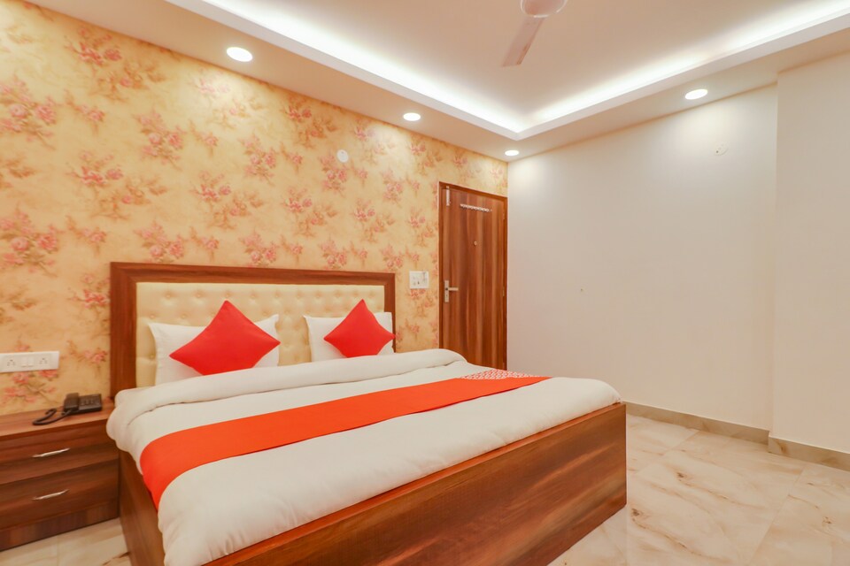 OYO FAR304 Hotel Sonakshi, Faridabad, Faridabad