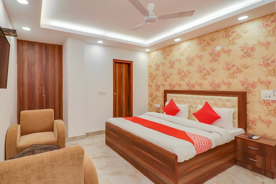OYO FAR304 Hotel Sonakshi, Faridabad, Faridabad