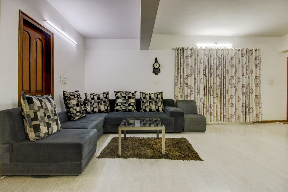 Capital O 77334 Halcyon Jubilee, Jubilee Hills, Hyderabad