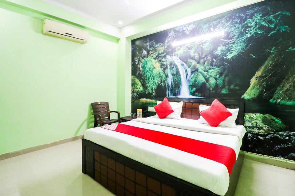 OYO Uday Paradise, Faridabad, Faridabad