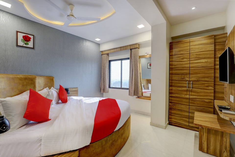 OYO 77355 Hotel Prince Inn, Ajwa Vadodara, Vadodara