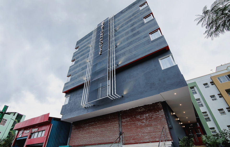 Townhouse Global Wings Hotels Near Sri Amruth Chithra Mandira, Kalyan Nagar Bangalore, Bangalore